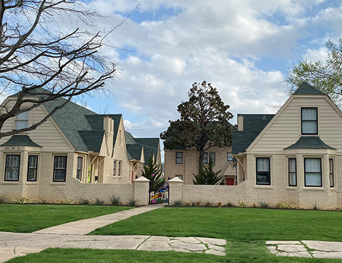 Cluster_multi_homes okc with courtyard