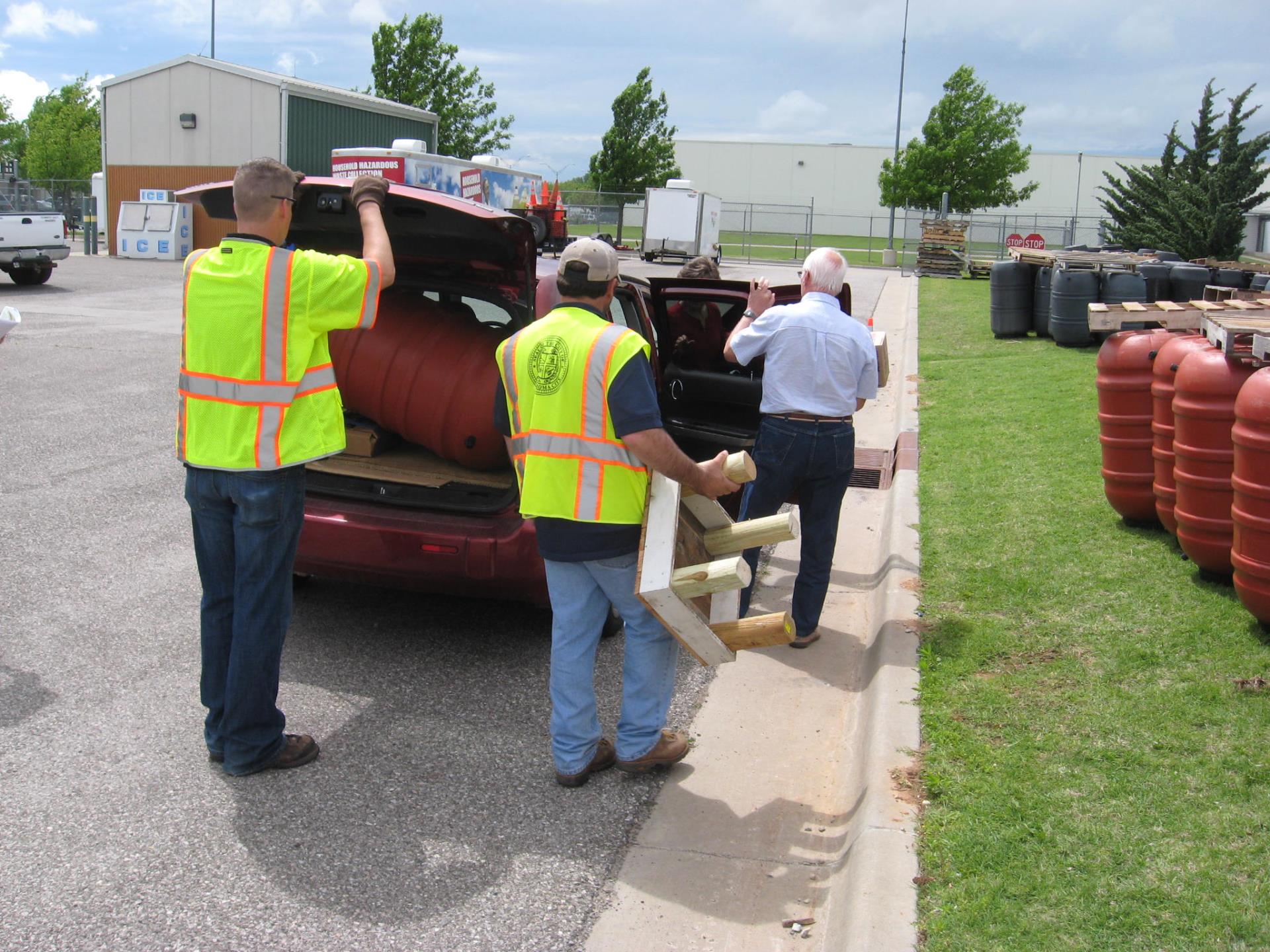 Rain Barrel Pick-up Event